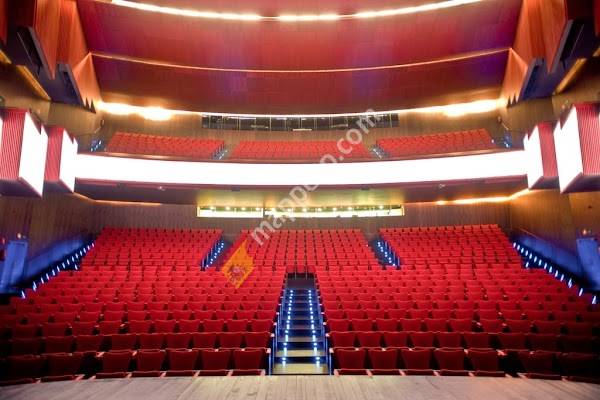 Teatros del Canal